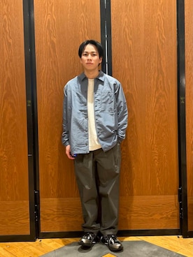 「スニーカーコーデ」｜「アイテム（その他アウター）」を使った、ほしださん（メンズ・170cm）の春コーディネート