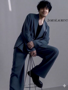 「ZARA（ザラ）のアイテム（トップス、ブルー系）」を使った、James laurentさん（メンズ・176cm）の春コーディネート