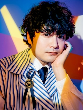 「Handmade（ハンドメイド）のアイテム（トップス）」を使った、James laurentさん（メンズ・176cm）の春コーディネート