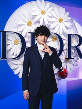 「アイテム（メイクアップ）」を使った、James laurentさん（メンズ・176cm）の春コーディネート