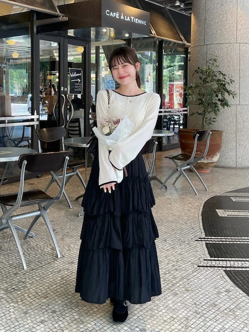 「CLEA(クレア)のIラインギャザーティアードロングスカート(スカート)」を使った、まるさん(レディース・153cm)の秋コーディネート