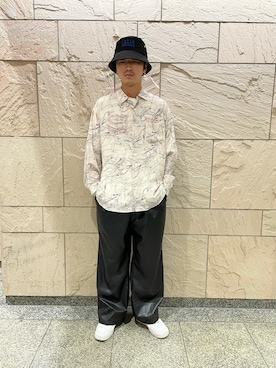 「DANKE SCHON（ダンケシェーン）のアイテム（スラックス）」を使った、大輝さん（メンズ・174cm）の秋コーディネート