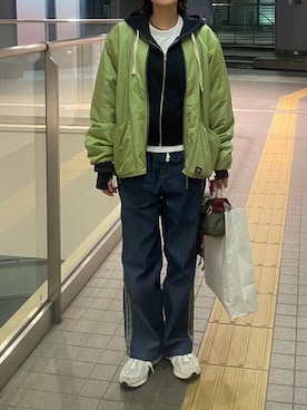 「カジュアルガーリー」｜「アイテム（ナイロンジャケット）」を使った、riiiiiiさん（レディース・166cm）の冬コーディネート