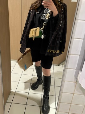 「M.Y.O.B（エム.ワイ.オー.ビー）のアイテム（ジャケット/アウター）」を使った、JELさん（レディース・157cm）の秋コーディネート