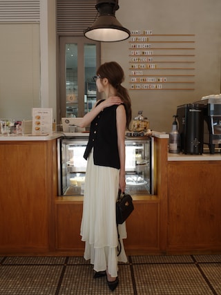 「classicalelf(クラシカルエルフ)のゆらりシルエットなびく。プリーツシアーティアードスカート(スカート)」を使った、kannaさん(レディース・162cm)の秋コーディネート