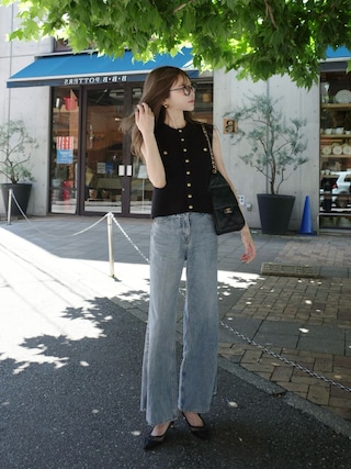 「Mila Owen（ミラオーウェン）の金釦クロシェライクニットベスト（ベスト）」を使った、kannaさん（レディース・162cm）の夏コーディネート