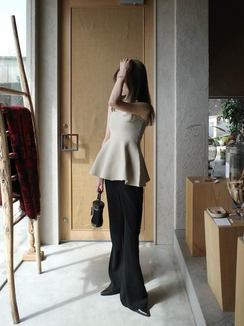 「by LEGNA(バイレグナ)の【選べる丈感】ダンボールニットフレアレギンス(その他パンツ)」を使った、kannaさん(レディース・162cm)の春コーディネート