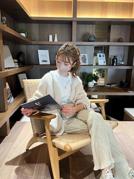 「titivate（ティティベイト）のﾛｰｹﾞｰｼﾞﾊﾝﾄﾞﾗｲｸﾆｯﾄｶｰﾃﾞｨｶﾞﾝ（カーディガン/ボレロ）」を使った、kannaさん（レディース・162cm）の春コーディネート