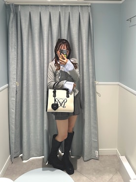 「OLIVE des OLIVE（オリーブデオリーブ）の【タブレット対応/推し活/通勤通学】Aimerianejoieハートミラーチャーム付きミニトート（トートバッグ、ホワイト系）」を使った、Risaさん（レディース・152cm）の春コーディネート