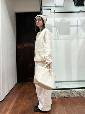 「かぐれ（カグレ）のコットン2タックワイドパンツ（その他パンツ）」を使った、オカモトさん（レディース・155cm）の秋コーディネート