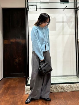 「アイテム（レインシューズ）」を使った、オカモトさん（レディース・155cm）の秋コーディネート