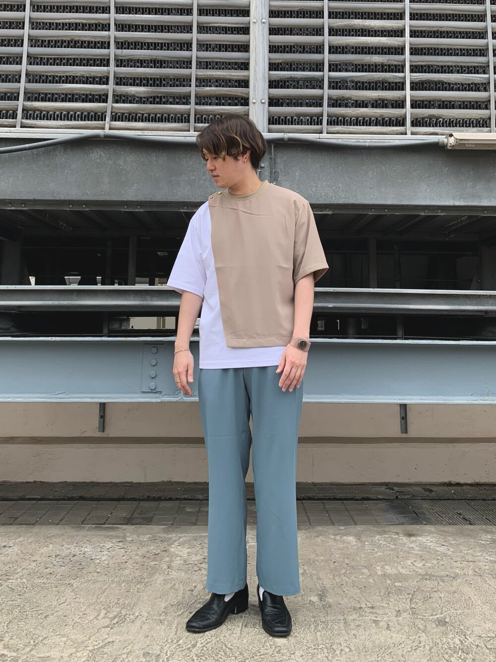 「ootd、今日のコーデ、おしゃれさんと繋がりたい、いいね、save、フォローお願いします🤑、Tシャツ、ベージュ、カラーパンツ、フレアパンツ、夏コーデ、シンプル、きれいめカジュアル、tk.TAKEO KIKUCHI、新宿ルミネエスト」｜「tk.TAKEO KIKUCHIのフロントフラシカットソー（Tシャツ/カットソー、ベージュ系）」を使った、新宿ルミネエストtkさん（メンズ・171cm）の春コーディネートの1枚目の写真