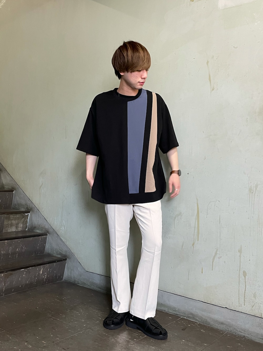 「夏コーデ、オトナカジュアル、シンプルコーデ、サンダル、グルカサンダル、ブラック、フレアパンツ、ootd、いいね、save、フォローお願いします🤑、tk.TAKEO KIKUCHI」｜「tk.TAKEO KIKUCHIのアムンゼンパッチワークカットソー（Tシャツ/カットソー、ブラック系）」を使った、新宿ルミネエストtkさん（メンズ・173cm）の春コーディネートの1枚目の写真