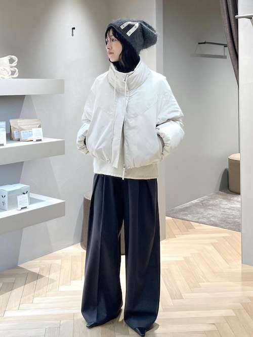 【W S（ドゥーブル）】ポインテッドトゥ レザーヒールショートブーツ