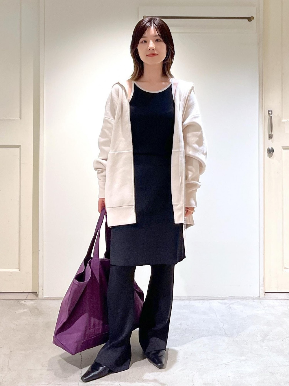「CreamyCotton、クリーミーコットン、GGG for SALON、GOOD PEOPLE GOOD STITCHING GOOD PRODUCT、アメリカンスリーブ、リブ、L.L.Bean、グロサリートート、マザーズバッグ、新作、パープル、ホワイト、ジップ、フード、ブラック」｜「SALON adam et rope'のリブレギンス＋ミニスカートセット【洗える】（スカート、ブラック系）」を使った、michiruさん（レディース・156cm）の夏コーディネートの1枚目の写真