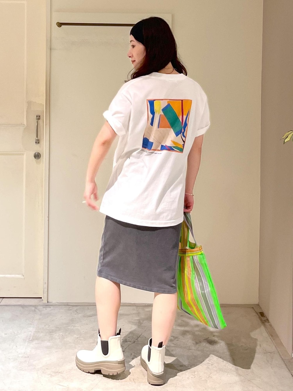 「マティス、Henri Matisse、ミディスカート、チャコール、Barbour、nimbus chelsea welly、長靴、Diminutivo、heyep、Silk Hair Band、初夏コーデ、夏コーデ、お出かけコーデ、アウトドアコーデ、フェスコーデ」｜「SALON adam et rope'のガーメントダイ ミニ裏毛ミディスカート（スカート、グレー系）」を使った、michiruさん（レディース・156cm）の夏コーディネートの1枚目の写真