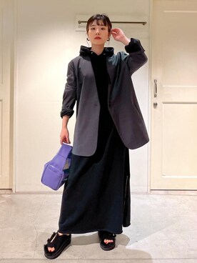 「ノーカラー」｜「アイテム（サンダル）」を使った、michiruさん（レディース・156cm）の秋コーディネート