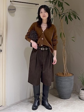 「SALON adam et rope'（サロン アダム エ ロペ）の【CreamyCotton （クリーミーコットン）】Vネックカーディガン / セットアップ対応（カーディガン/ボレロ、イエロー系）」を使った、michiruさん（レディース・156cm）の秋コーディネート