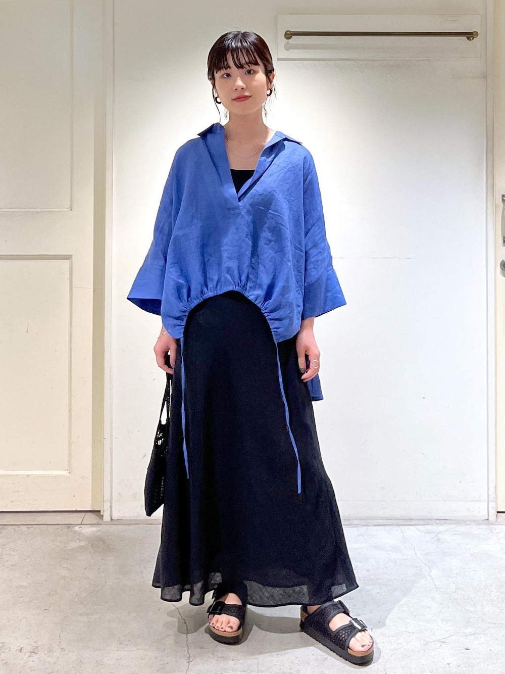 「デザインTOPS、カラー、シアー、KINAN、ノルマンディリネン、BIRKENSTOCK、Arizona、クロシェ編み、ミニバッグ、サロンアダムエロペ、24SS夏の新作、骨格ウェーブ、ブルべ、セットアップ対応、春ファッション」｜「BIRKENSTOCKの【BIRKENSTOCK】Arizona Platform Flex Mesh（サンダル、ブラック系）」を使った、michiruさん（レディース・156cm）の春コーディネートの1枚目の写真