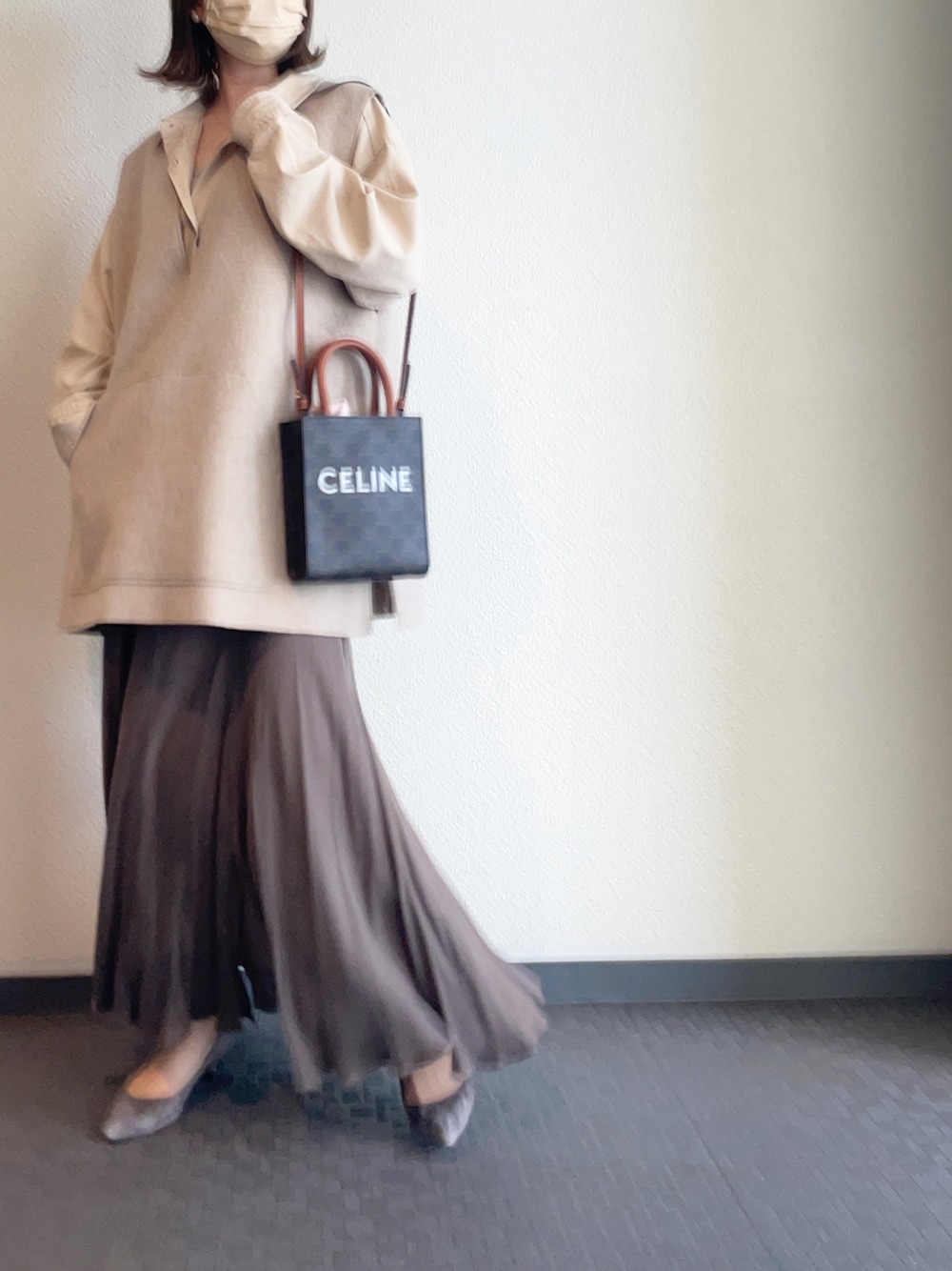 「秋冬コーデ、オトナカジュアル、秋服、おしゃれさんと繋がりたい、低身長コーデ、ベージュ、ベージュコーデ、Plage、CELINE、ベスト、ウールベスト、シャツスタイル、デート」｜「plageの*WO オーバーベスト◆（ベスト、ベージュ系）」を使った、keicoさん（レディース・156cm）の秋コーディネートの1枚目の写真