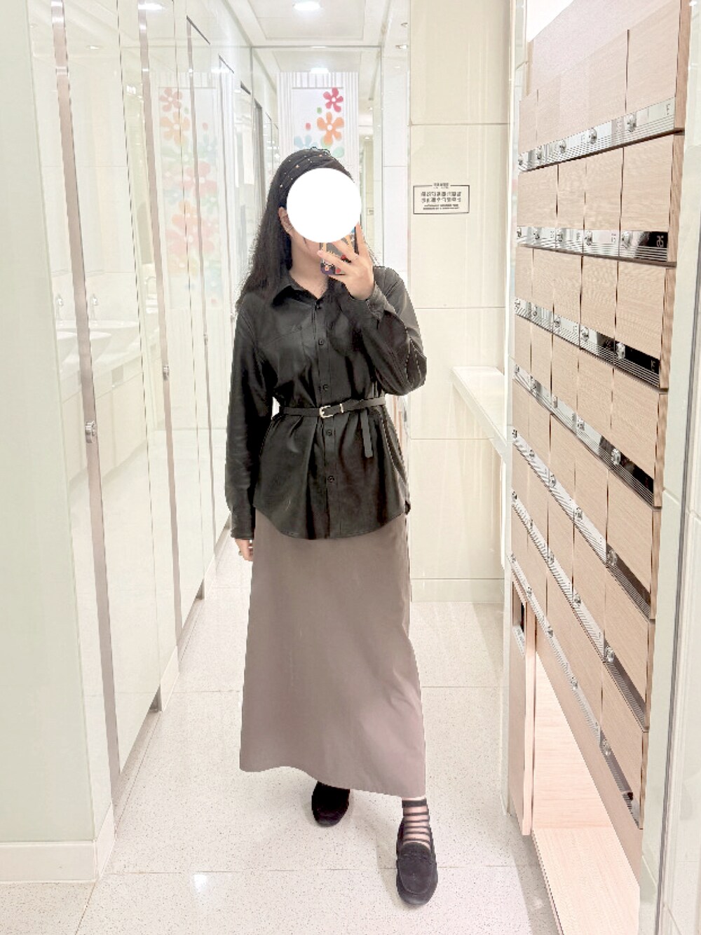 「クリスマスに着たい服、冬のコーデ、今日のコーデ」｜「unknownのアイテム（シャツ/ブラウス、ブラック系）」を使った、Regina 💜さん（骨格ストレート・レディース・164cm）の冬コーディネートの1枚目の写真