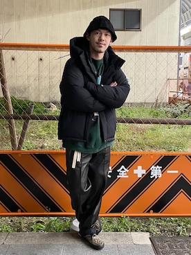 「SHINYAKOZUKA（シンヤコヅカ）のアイテム（パンツ）」を使った、koichanさん（メンズ・174cm）の冬コーディネート