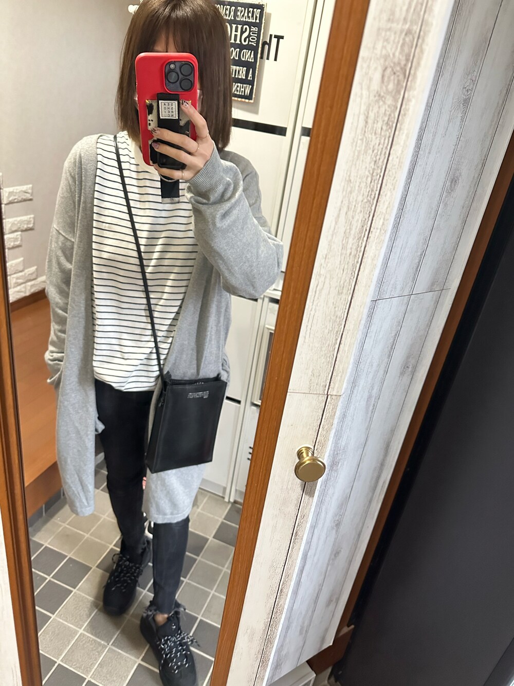 「大人カジュアル、春服、パンツコーデ、カジュアルコーデ、楽チンコーデ、プチプラ、シンプル、ボーダー、ロングカーディガン、シンプルコーデ、カジュアル、カーディガン」｜「ZARAのアイテム（Tシャツ/カットソー、ホワイト系）」を使った、kary☆さん（レディース・161cm）の春コーディネートの1枚目の写真
