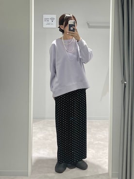 「アイテム（シュシュ）」を使った、ヒカリさん（レディース・167cm）の冬コーディネート