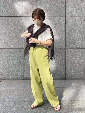 「ピスタチオ」｜「アイテム（スラックス）」を使った、emiさん（レディース・153cm）の夏コーディネート