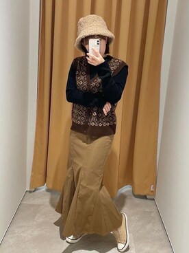 「Adoon plain（アドーンプレーン）のアイテム（スカート）」を使った、emiさん（レディース・153cm）の冬コーディネート