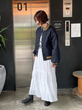 「SHENERY（シーナリー）のアイテム（スタジャン）」を使った、KOMORI_166cmさん（レディース・166cm）の秋コーディネート