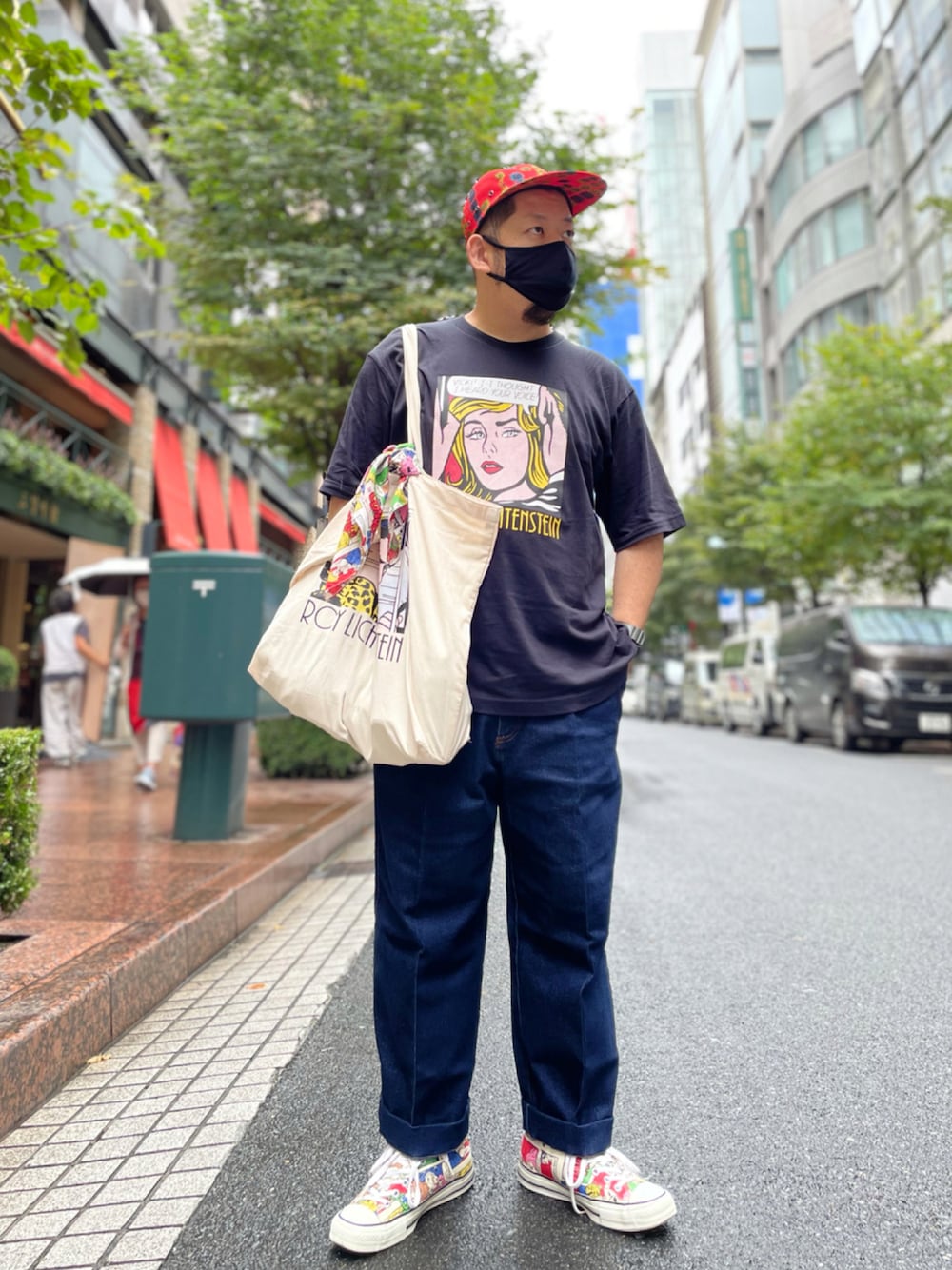 「UNIQLO、ユニクロ、roy Lichtenstein、リキテンスタイン、ポップアート、GU、ジーユー、デニムパンツ、コンバース、コンバース オールスター、ビームスプラス、マンシングウェア、MUNSINGWEAR」｜「CONVERSEのアイテム（スニーカー、その他）」を使った、SuGaKeNさん（メンズ・170cm）の夏コーディネートの1枚目の写真