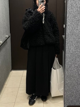 「LOW CLASSIC（ロウ　クラシック）のアイテム」を使った、𝘼𝙕𝙐𝙎𝘼さん（レディース・153cm）の冬コーディネート