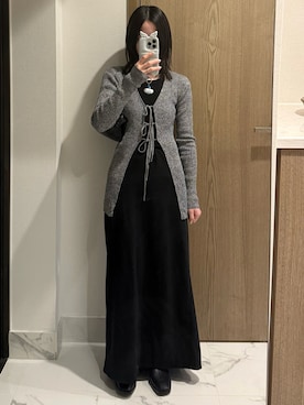 「CHARLES & KEITH（チャールズ & キース）のロング フラットブーツ / Knee High Flat Boots（ブーツ、ブラック系）」を使った、𝘼𝙕𝙐𝙎𝘼さん（レディース・153cm）の春コーディネート