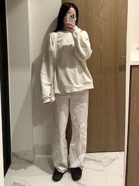 「Wのアイテム（トップス、ホワイト系）」を使った、𝘼𝙕𝙐𝙎𝘼さん（レディース・153cm）の春コーディネート