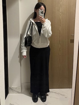 「blossom（ブロッサム）のアイテム（トップス、ホワイト系）」を使った、𝘼𝙕𝙐𝙎𝘼さん（レディース・153cm）の秋コーディネート