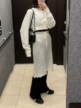 「アイテム（スカート）」を使った、𝘼𝙕𝙐𝙎𝘼さん（レディース・153cm）の秋コーディネート