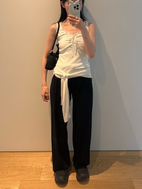 「Brandy Melville（ブランディメルビル）のアイテム（トップス、ホワイト系）」を使った、𝘼𝙕𝙐𝙎𝘼さん（レディース・153cm）の夏コーディネート