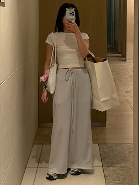 「白T」｜𝘼𝙕𝙐𝙎𝘼さん（レディース・153cm）の秋コーディネート