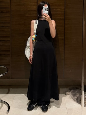 「モノトーン」｜「アイテム（ワンピース/ドレス）」を使った、𝘼𝙕𝙐𝙎𝘼さん（レディース・153cm）の夏コーディネート