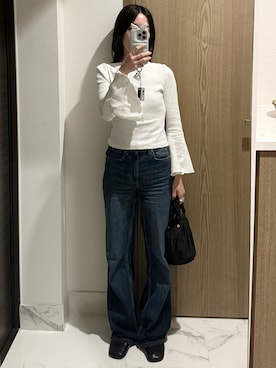 「H&M（エイチ・アンド・エム）のアイテム（トップス、ホワイト系）」を使った、𝘼𝙕𝙐𝙎𝘼さん（レディース・153cm）の春コーディネート