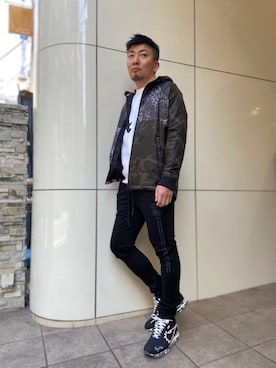 「ナイロンパーカー」｜「アイテム（スウェットパンツ）」を使った、shigeさん（メンズ・168cm）の冬コーディネート