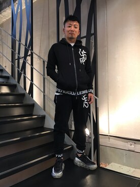 「1piu1uguale3 RELAX（ウノピュウノウグァーレトレリラックス）のアイテム（スウェットパンツ）」を使った、shigeさん（メンズ・168cm）の夏コーディネート
