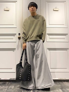 「HARE（ハレ）のアイテム（スウェットパンツ）」を使った、issin0006さん（メンズ・175cm）の秋コーディネート