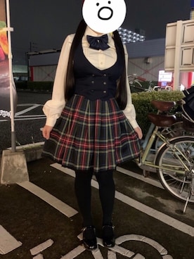「ToAliceのアイテム（シャツ/ブラウス、ベージュ系）」を使った、うにまるさんの秋コーディネート