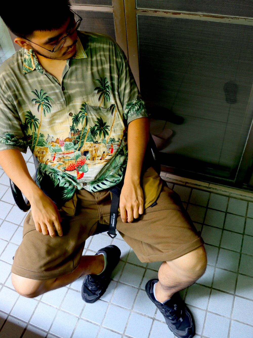 「ootd、夏、球鞋、休閒」｜「NEW BALANCEのアイテム（スニーカー、ブラック系）」を使った、xiaobinghong0306さん（メンズ・170cm）の夏コーディネートの1枚目の写真