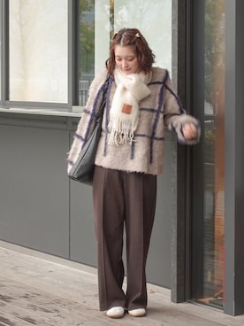 「アイテム（マフラー）」を使った、あちょりさん（レディース・163cm）の秋コーディネート