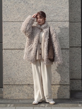 「hellam（へラム）のアイテム（トップス）」を使った、あちょりさん（レディース・163cm）の冬コーディネート