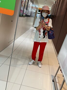 「アイテム（スウェットパンツ、レッド系）」を使った、raaco88さん（レディース・158cm）の冬コーディネート