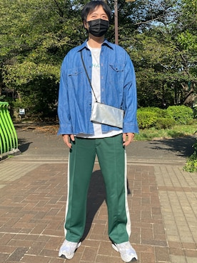「CONVERSE TOKYO（コンバーストウキョウ）のアイテム（パンツ）」を使った、agiさん（メンズ・178cm）の秋コーディネート